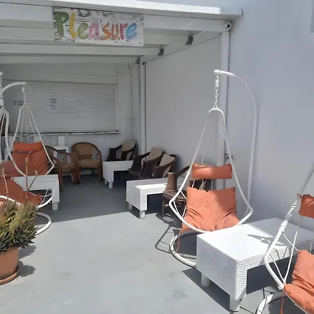 Santorini Pleasure 佩里萨