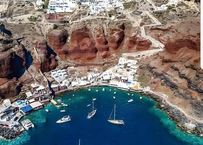 Santorini Pleasure 3*