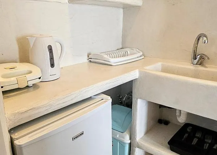 Santorini Pleasure بيت ضيافة بيريسا