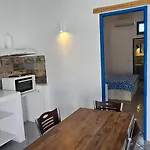 Santorini Pleasure ゲストハウス 3*