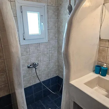 Santorini Pleasure 3* Perissa (Santorini)