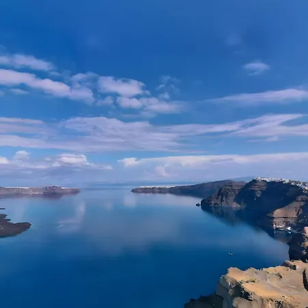 Santorini Pleasure