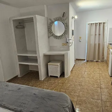 게스트하우스 Santorini Pleasure 3*