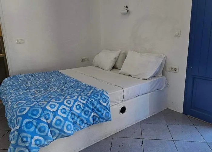 Pensionat Santorini Pleasure 3*