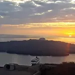 Santorini Pleasure