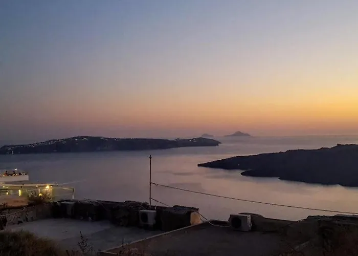 Santorini Pleasure 3*