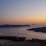 Santorini Pleasure 3*